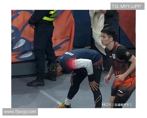 休赛期被认为运作最成功的球队，结果却是花架子！双核燃尽仅第五